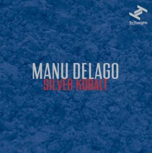 3553644-manu-delago-silver-kobalt-1-300x301p0